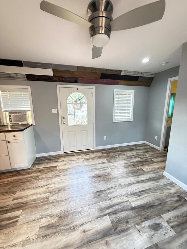 151 Rolling Hills Dr, Marion, VA 24354 - photo 4