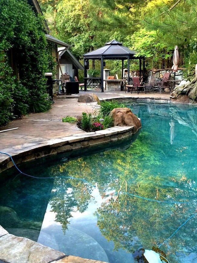 1221 SE Allenwood Dr, Grants Pass, OR 97527 - photo 3