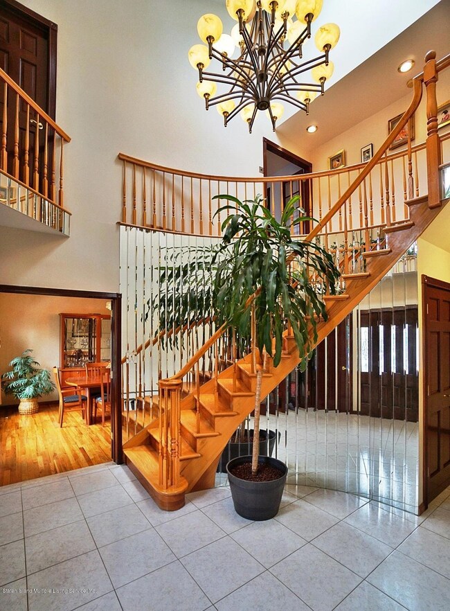 (4) Grand Entry Foyer