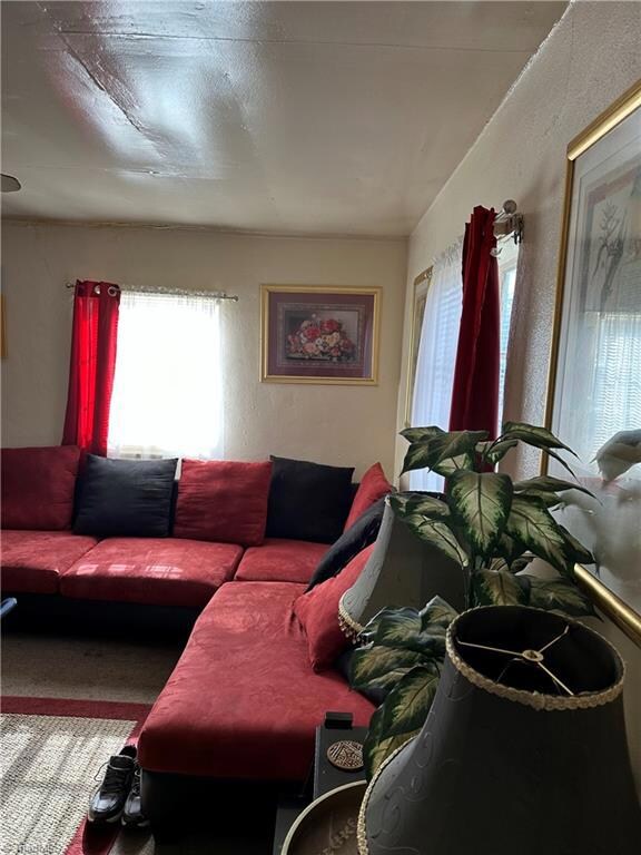 1307 Furlough Ave, High Point, NC 27260 - photo 2