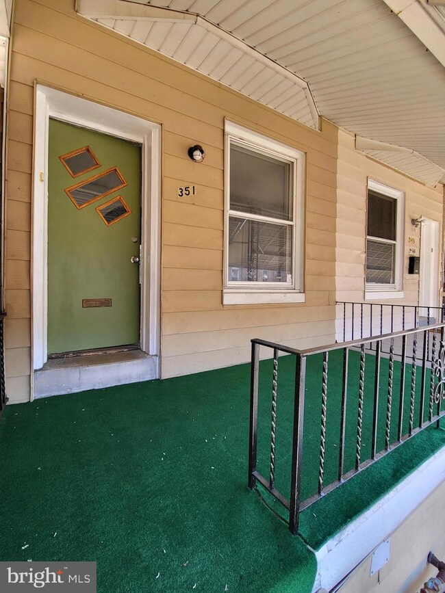 351 Linden St, Reading, PA 19604 - photo 3