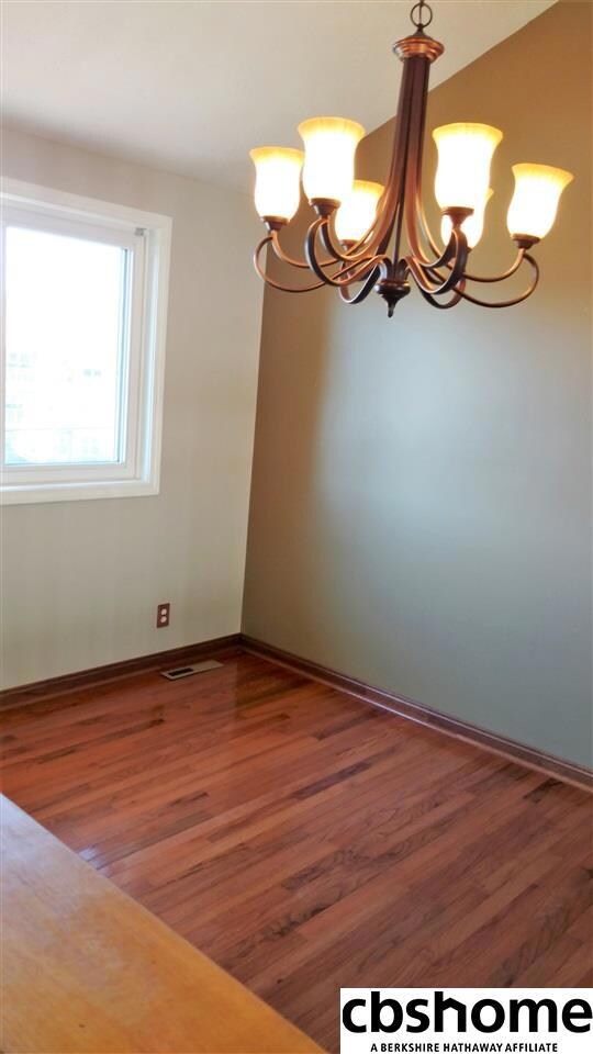 13121 Boyd Cir, Omaha, NE 68164 - photo 5