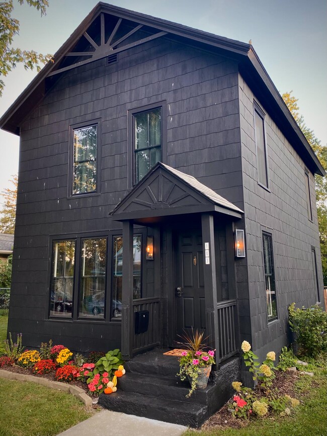 103 Beech St E, Three Oaks, MI 49128 - photo 3