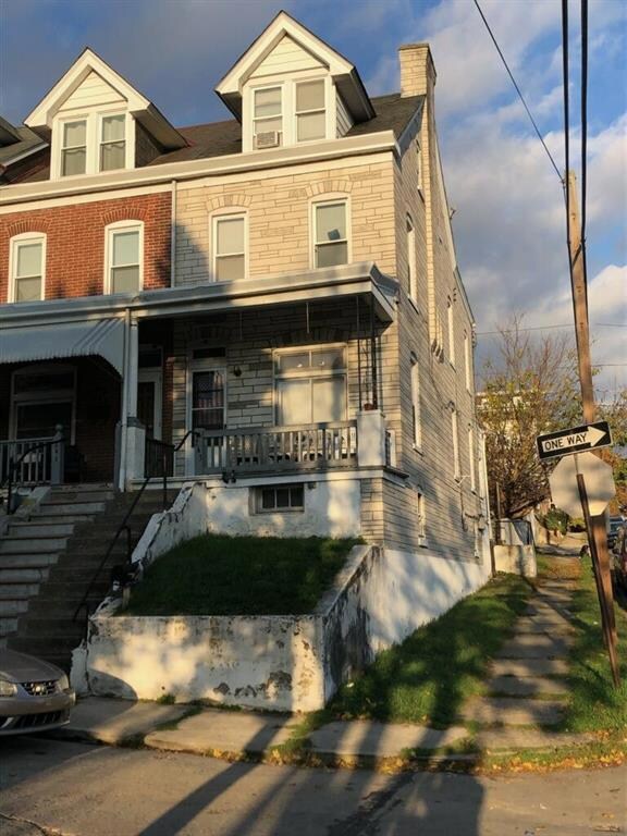 243 S Franklin St, Allentown, PA 18102 - photo 3