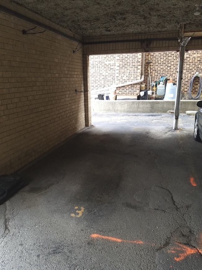 1623 Ashland Ave unit 5E, Des Plaines, IL 60016 - photo 3