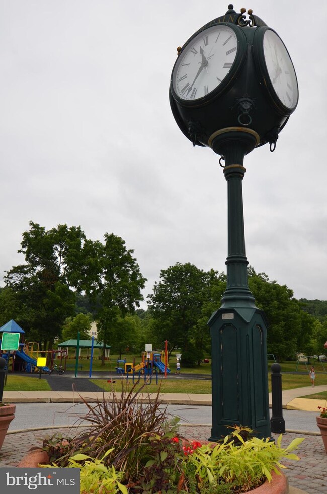 18 Kennedy Dr, Downingtown, PA 19335 - photo 4