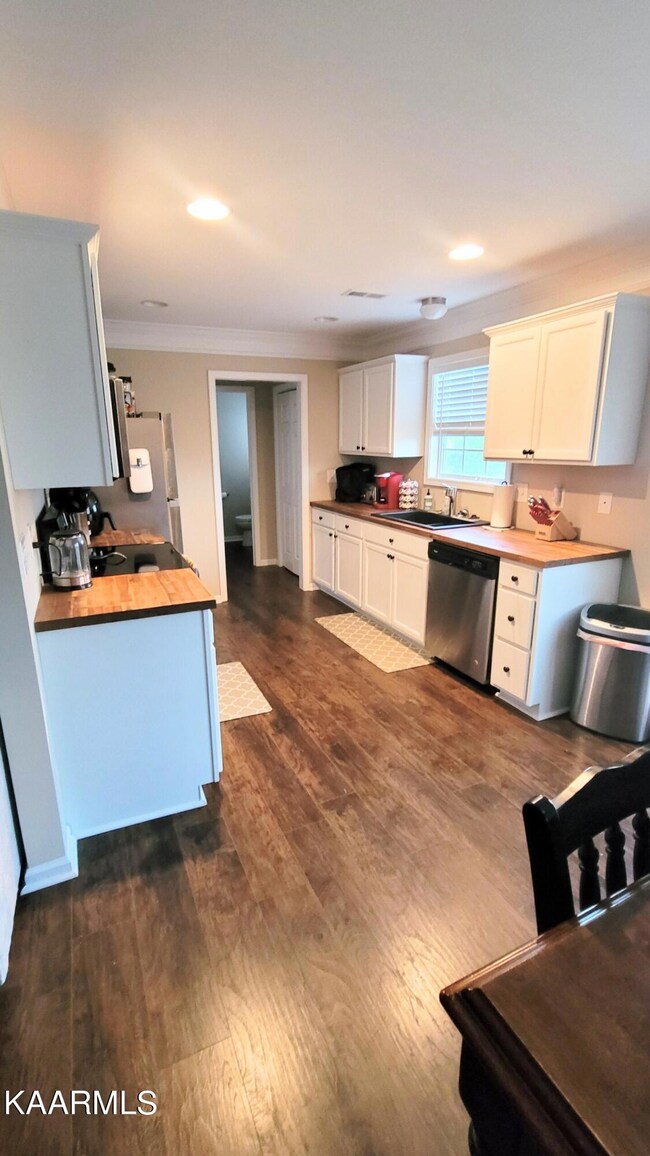 7328 Lucky Clover Ln. 6