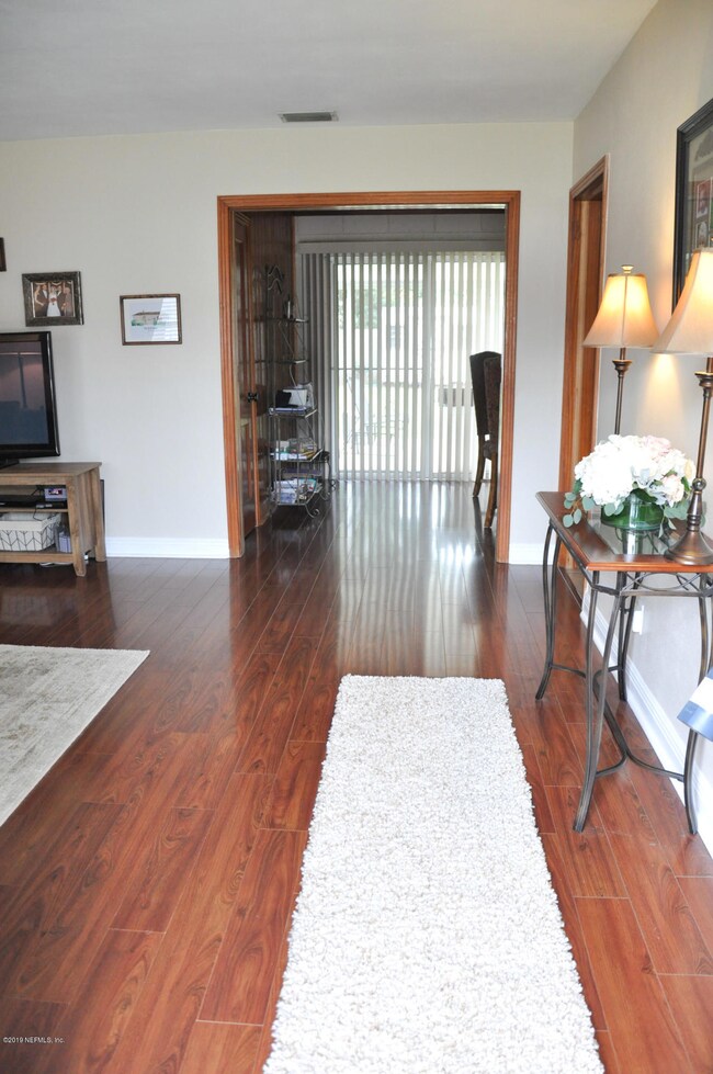 5740 Cedar Forest Dr S, Jacksonville, FL 32210 - photo 4