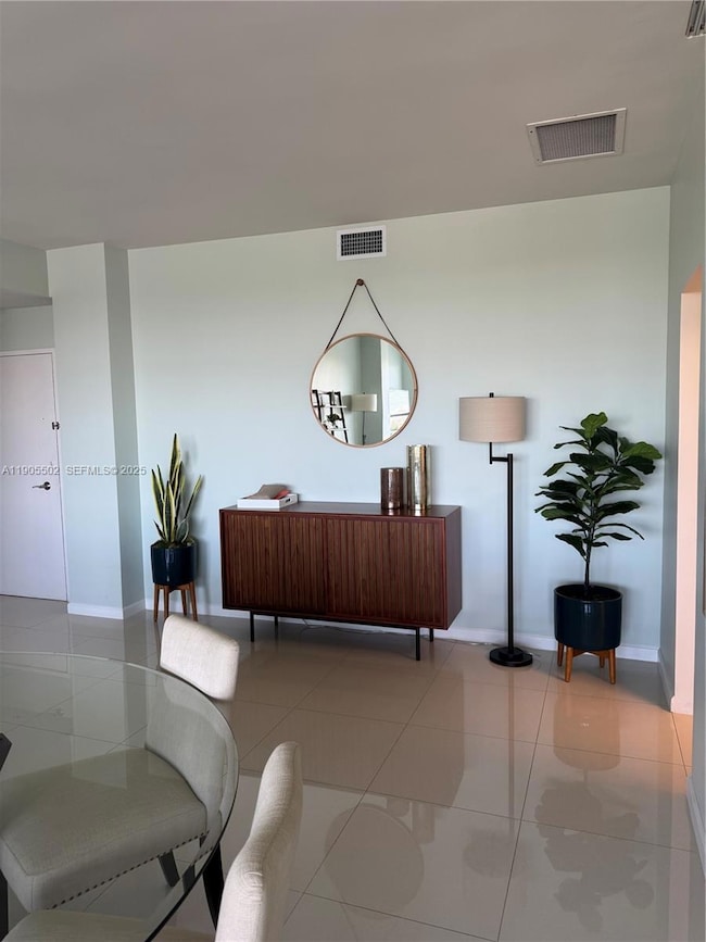 Executive Condominiums unit 5G, Miami Beach, FL 33140 - photo 5