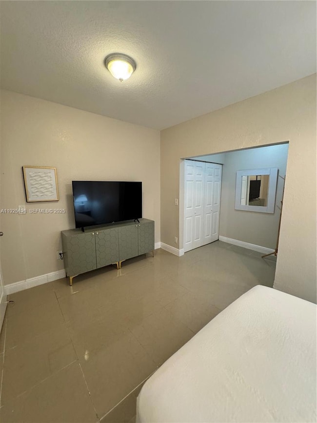 1021 NW 3rd St unit 108, Miami, FL 33128 - photo 5