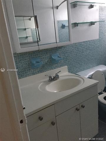 6856 Abbott Ave unit 4, Miami Beach, FL 33141 - photo 7