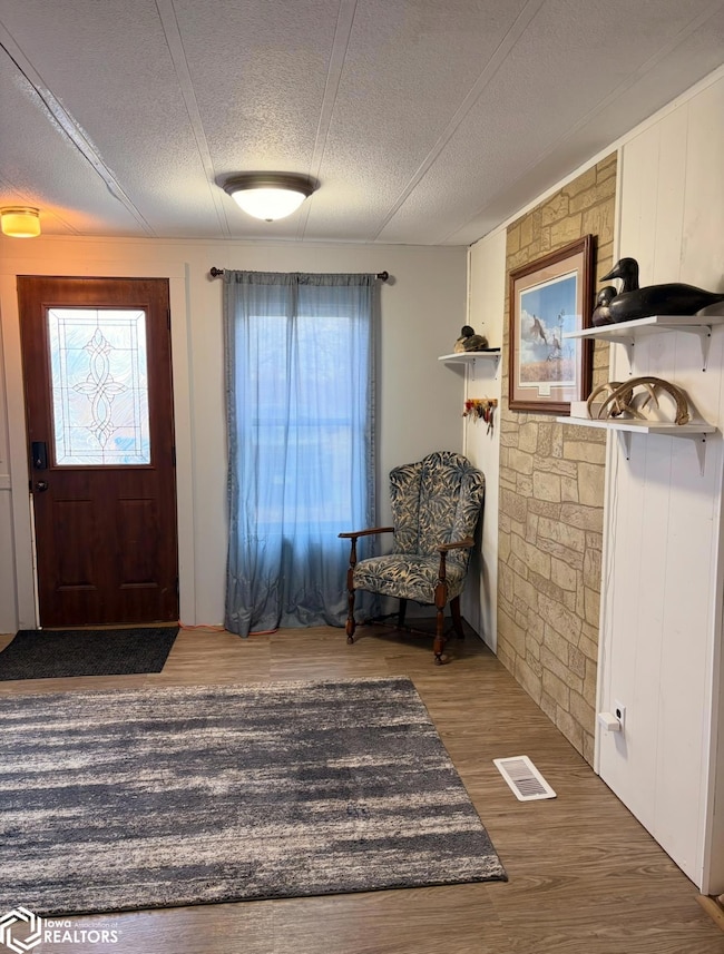 2223 290th St, Oskaloosa, IA 52577 - photo 2