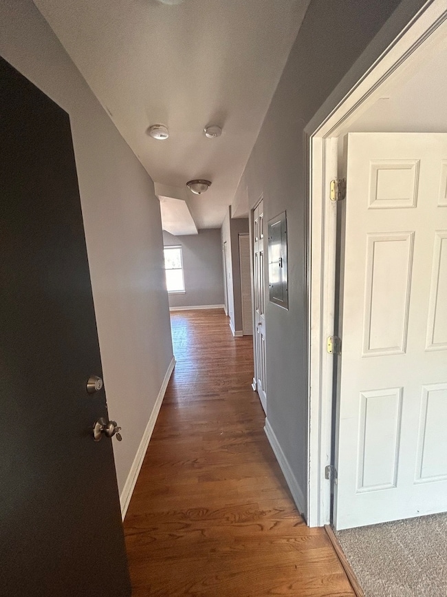 2704 W Arthur Ave unit 3N, Chicago, IL 60645 - photo 6