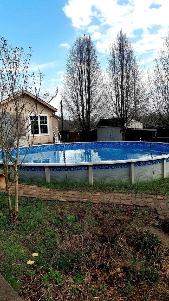 207 Gant Rd, Shelbyville, TN 37160 - photo 2