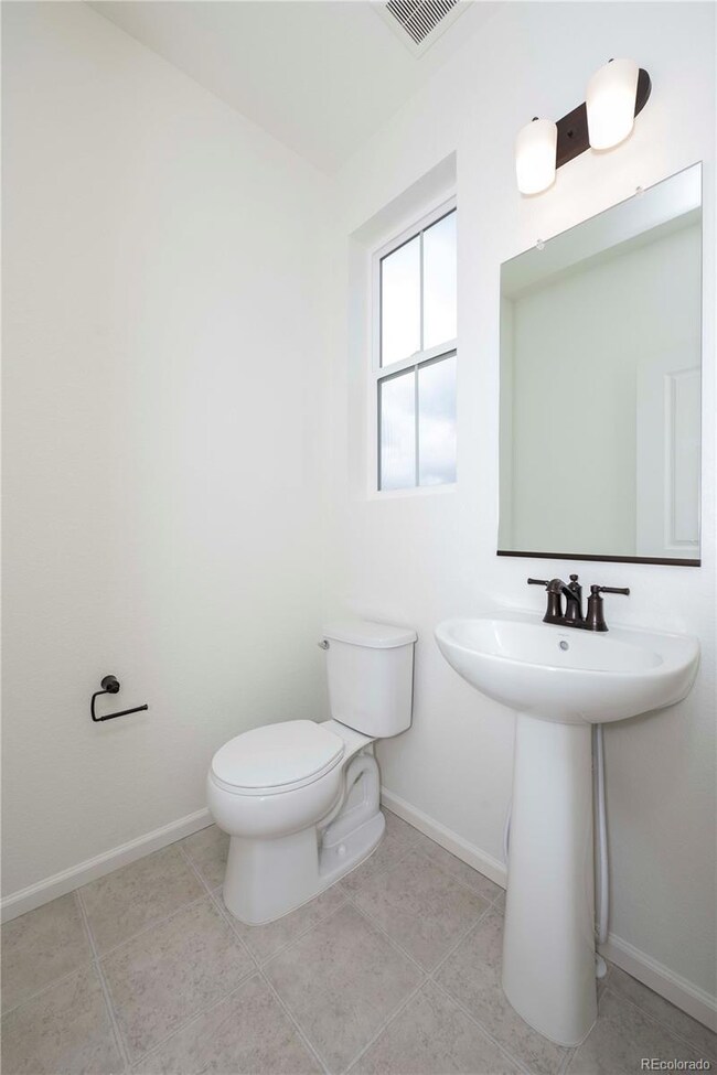 20985 E 59th Ave, Aurora, CO 80019 - photo 5