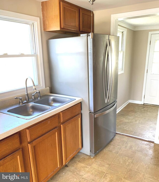 90 Charles Way, Colonial Beach, VA 22443 - photo 4