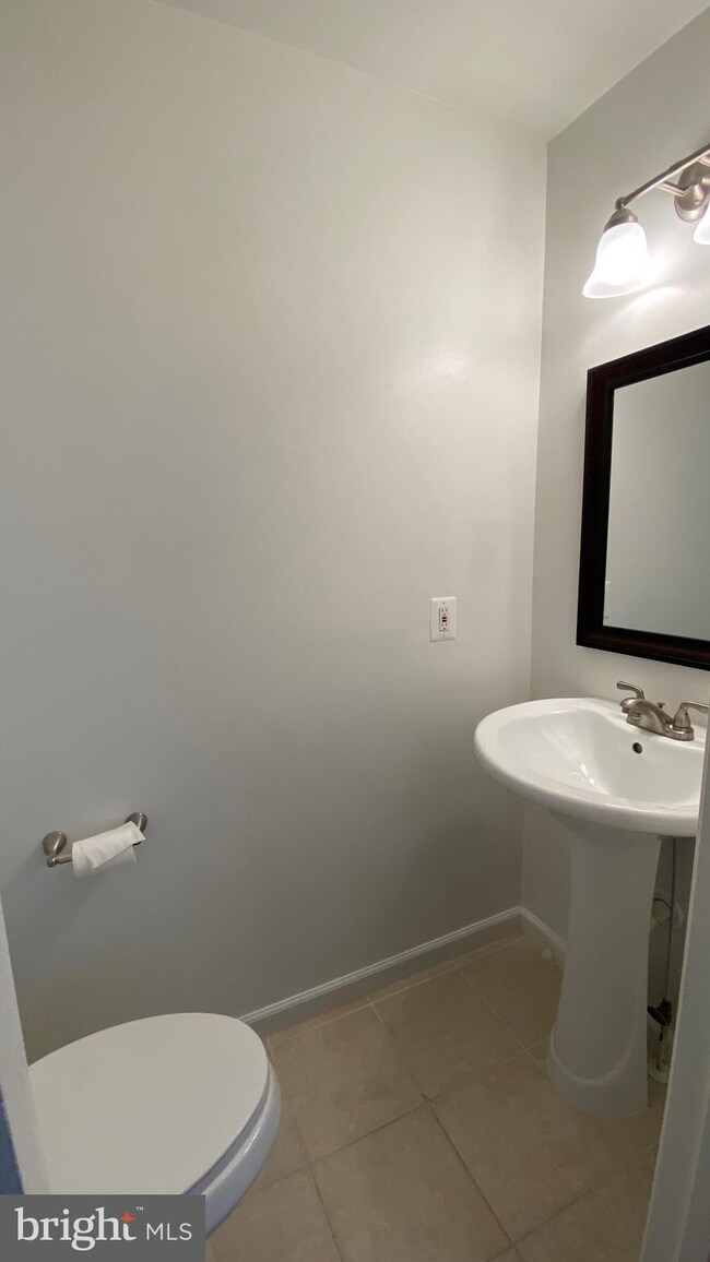 1919 Beecham Ct, Bowie, MD 20721 - photo 7