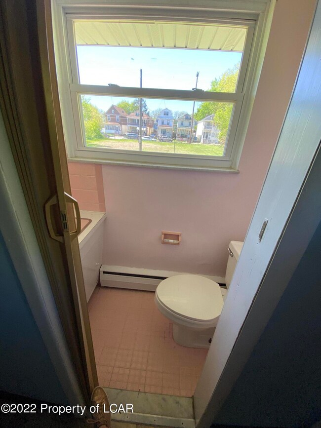 58 Dagobert St, Wilkes Barre, PA 18702 - photo 4