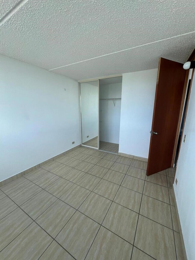 850 View unit 606B, San Juan, PR 00922 - photo 3