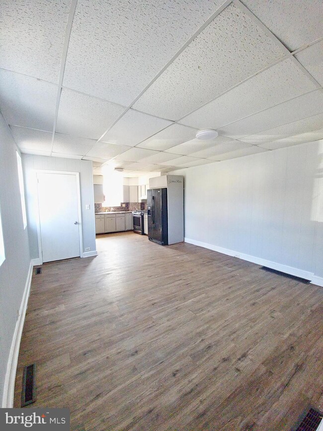 322 Bern St, Reading, PA 19601 - photo 5