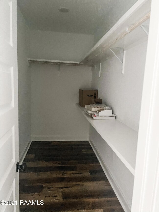 128 San Sebastian Dr, Youngsville, LA 70592 - photo 6