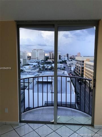 Guest Bedroom Balcony