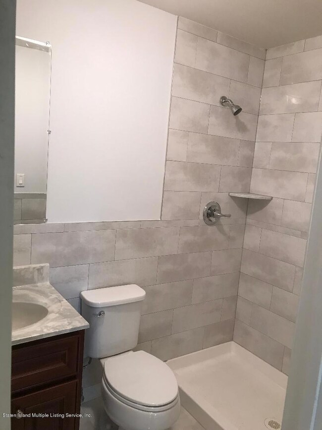 27 howe st 2nd fl 6