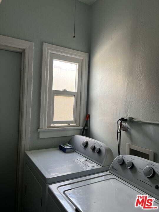 1952 S Bronson Ave, Los Angeles, CA 90018 - photo 6