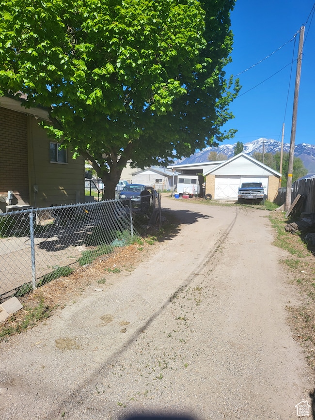 12317 S Redwood Rd, Riverton, UT 84065 - photo 2