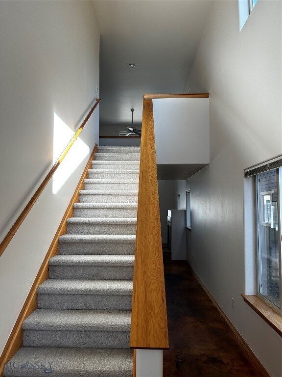FOYER/STAIRS UP
