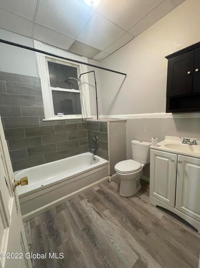 123 Clinton St unit 1st Floor, Albany, NY 12202 - photo 6