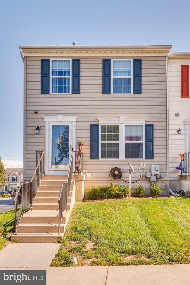 7 E Calabash Ct, Martinsburg, WV 25405 - photo 2