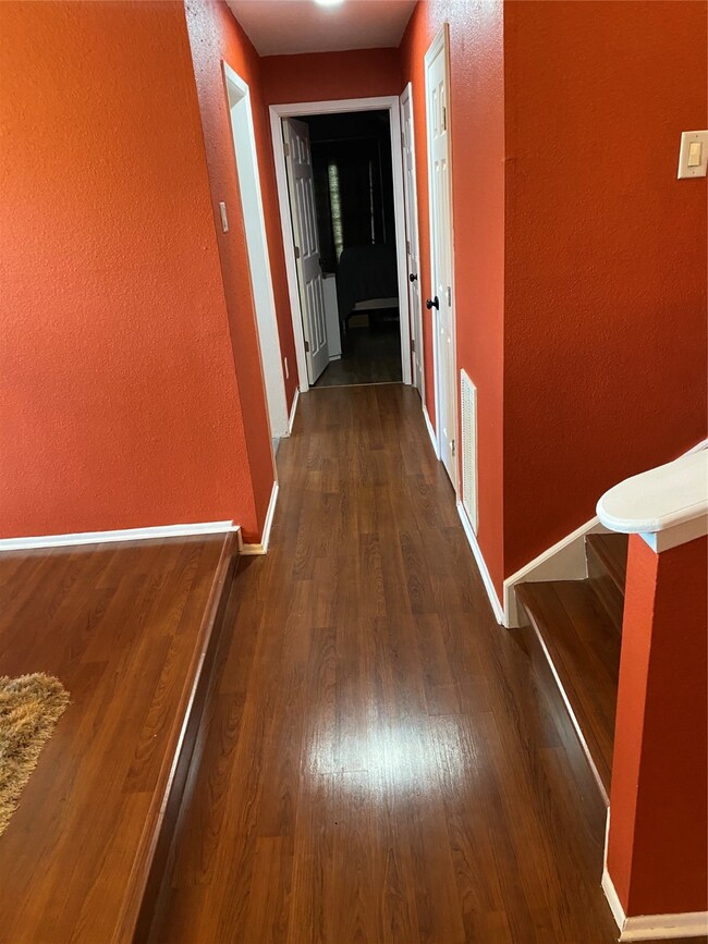 7821 Bateman Ln unit 7821, Houston, TX 77088 - photo 4