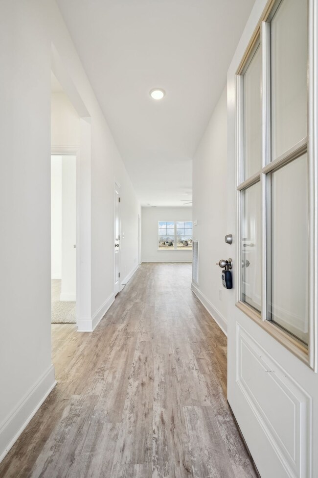 2042 Cincinnati Crossing, Murfreesboro, TN 37127 - photo 4