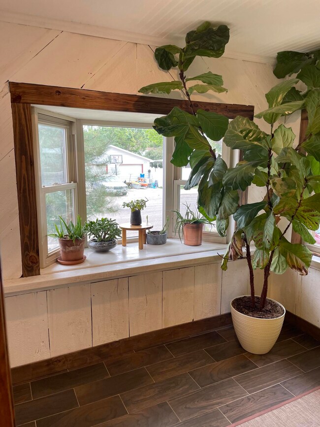 255 W 9th St, Sheridan, WY 82801 - photo 5