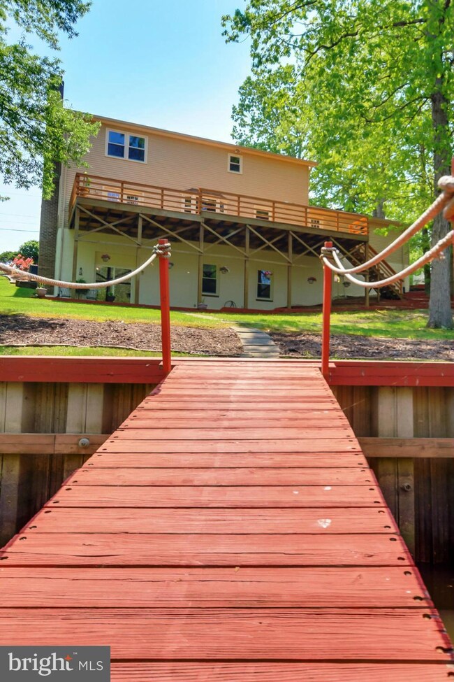 1428 Washington Dr, Stafford, VA 22554 - photo 3