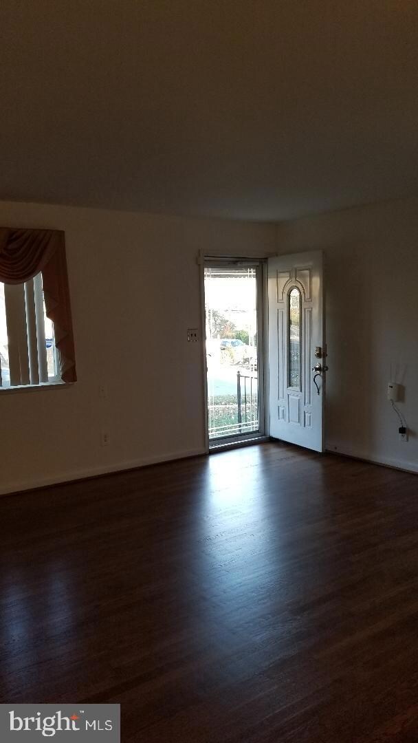 6819 Yataruba Dr, Gwynn Oak, MD 21207 - photo 3