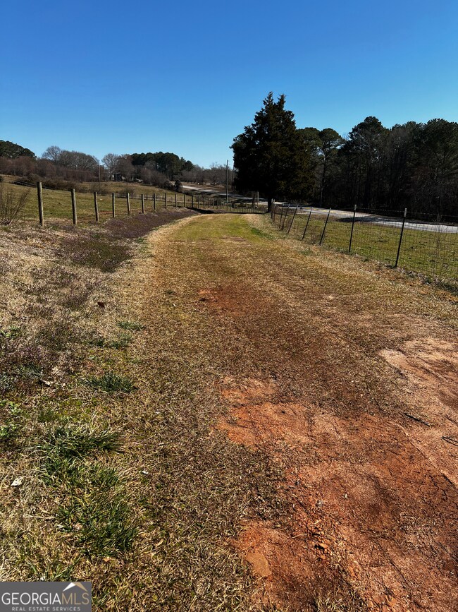 1381 Loganville Hwy, Bethlehem, GA 30620 - photo 2