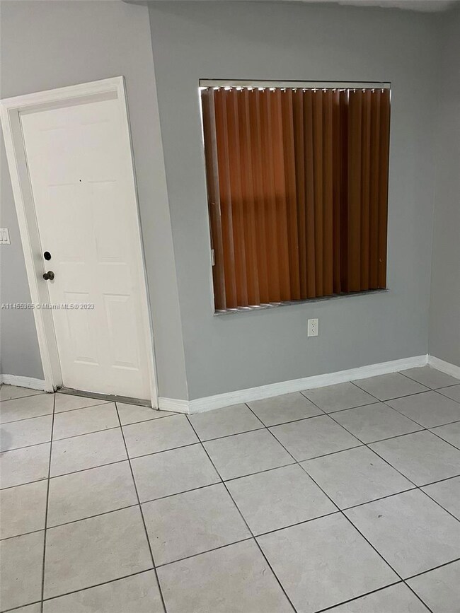 10586 SW 6th St unit 1410, Pembroke Pines, FL 33025 - photo 7