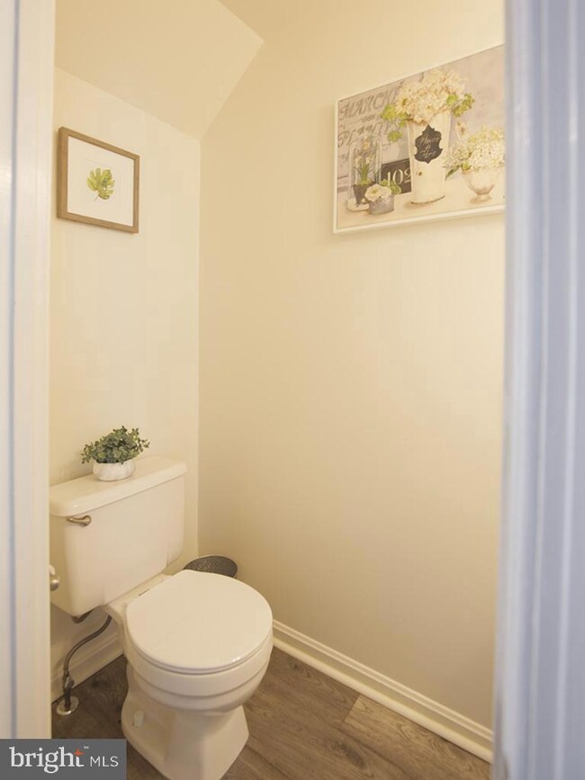 17 Piedmont Ct, Halethorpe, MD 21227 - photo 7