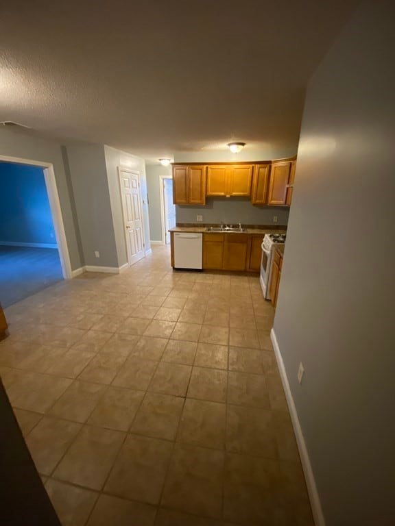 260 Fountain St unit C2, Fall River, MA 02721 - photo 2