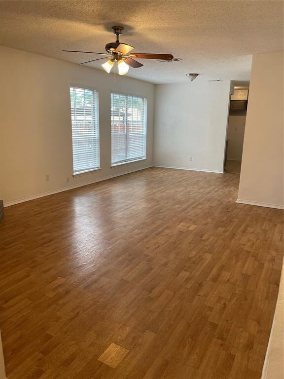 602 Lost Springs Ct unit A, Arlington, TX 76012 - photo 3