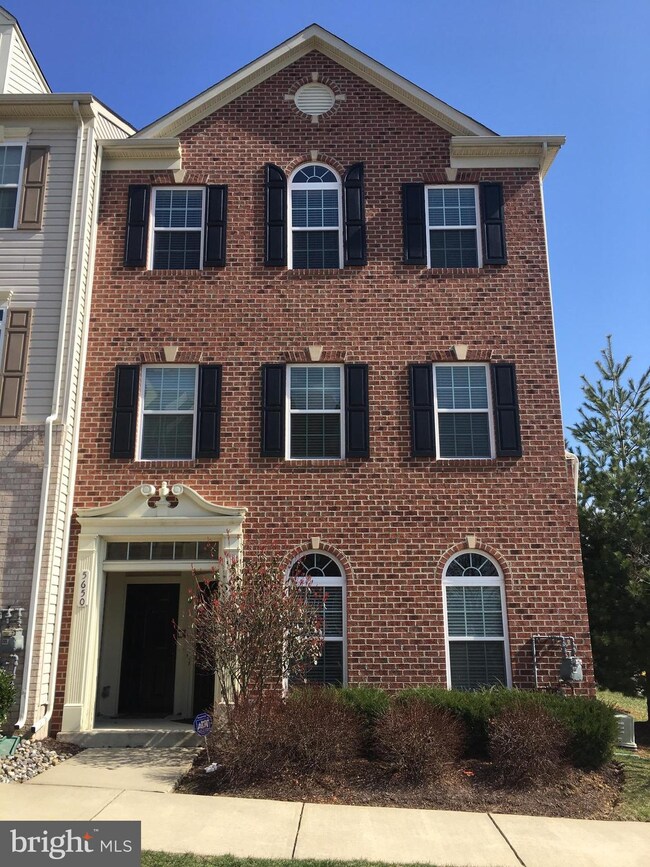 5648 Virginia Ln unit 43, Oxon Hill, MD 20745 - photo 2