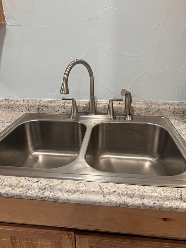 210 N 6th St, Okeene, OK 73763 - photo 6