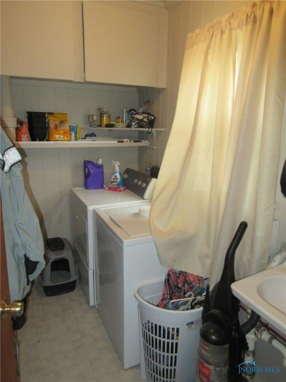 Good size laundry room