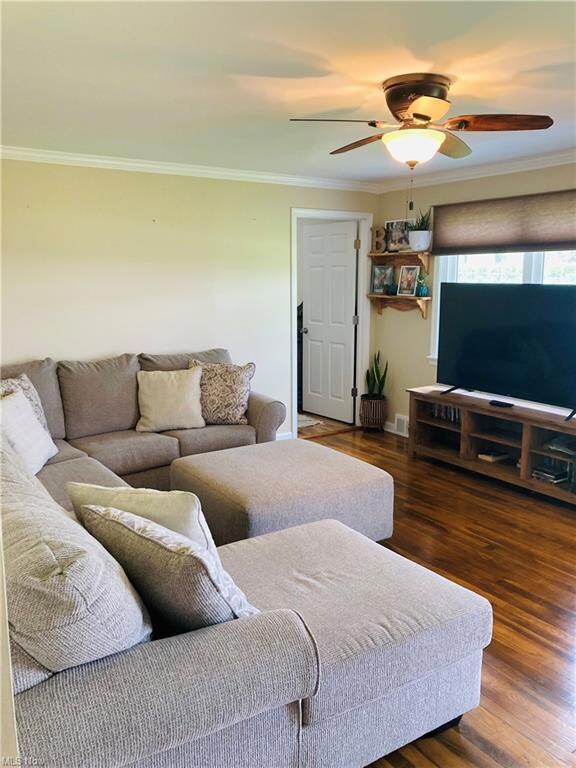 2836 N County Line Rd, Geneva, OH 44041 - photo 4