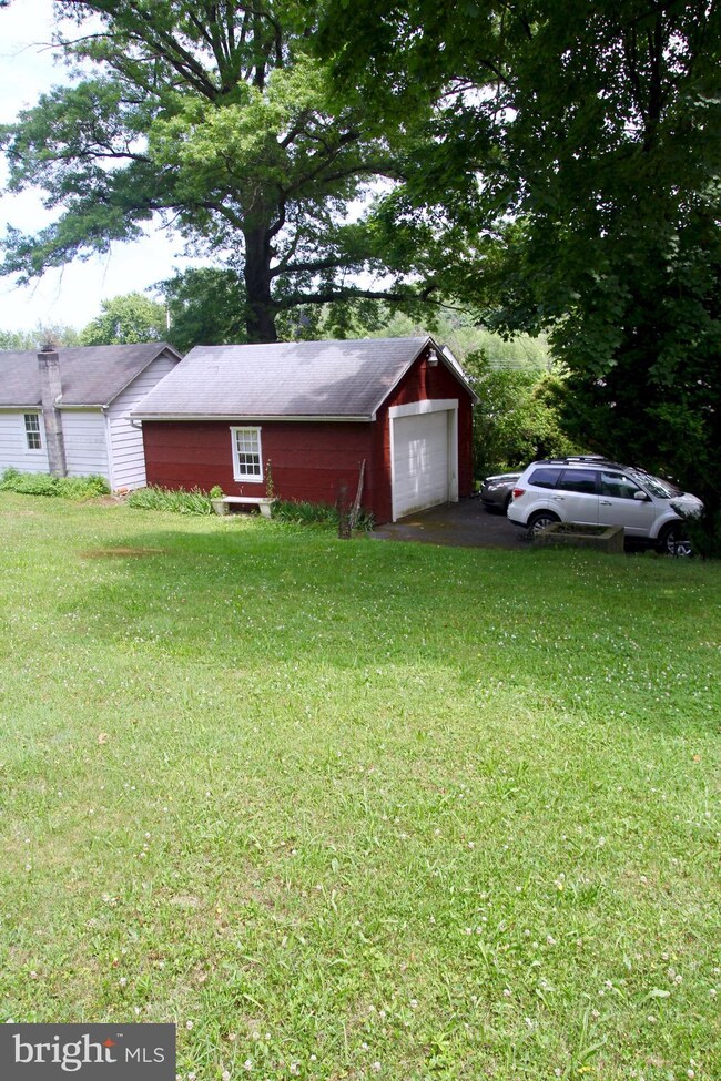 1615 S Main St, Bechtelsville, PA 19505 - photo 3