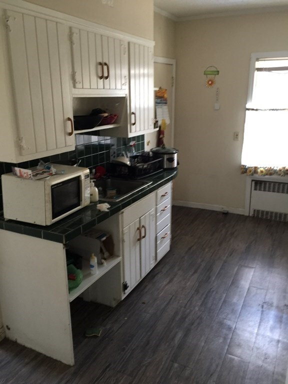 842 Chestnut St unit 844, Springfield, MA 01107 - photo 4