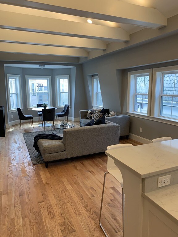 658 E 7th St unit 3, Boston, MA 02127 - photo 2