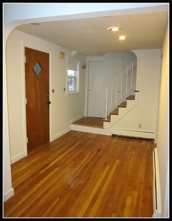 176 Pond St unit Rear, Sharon, MA 02067 - photo 2